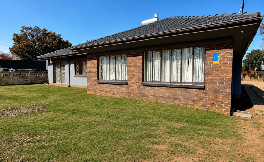 4 Bedroom Property for Sale in Sasolburg Ext 3 Free State